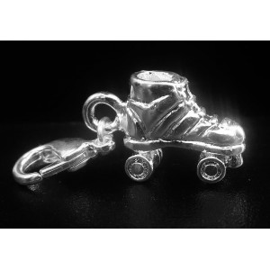 Charms Clip roller skating