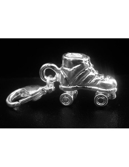 Charms Clip roller skating